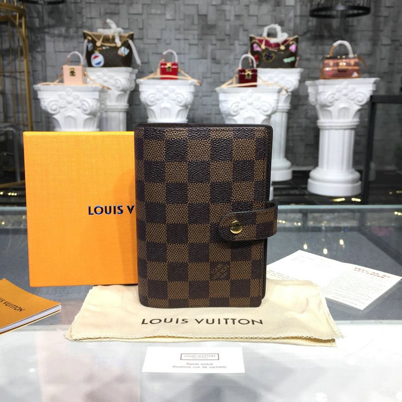 商品名称：ルイヴィトン　 LOUISVUITTON 057-R20700 2016年最新作　アジェンダカバーPM 手帳ケース ノート