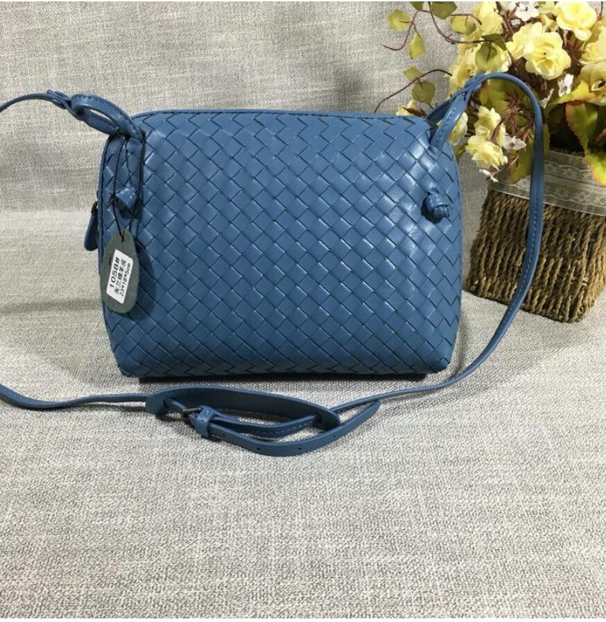 ボッテガヴェネタ BOTTEGAVENETA QJ-BOV1058YHL 2019年最新入荷 イントレチャート ナッパ ノディーニ バッグ 斜め掛け ショルダーバッグ レディースかばん ラムスキン