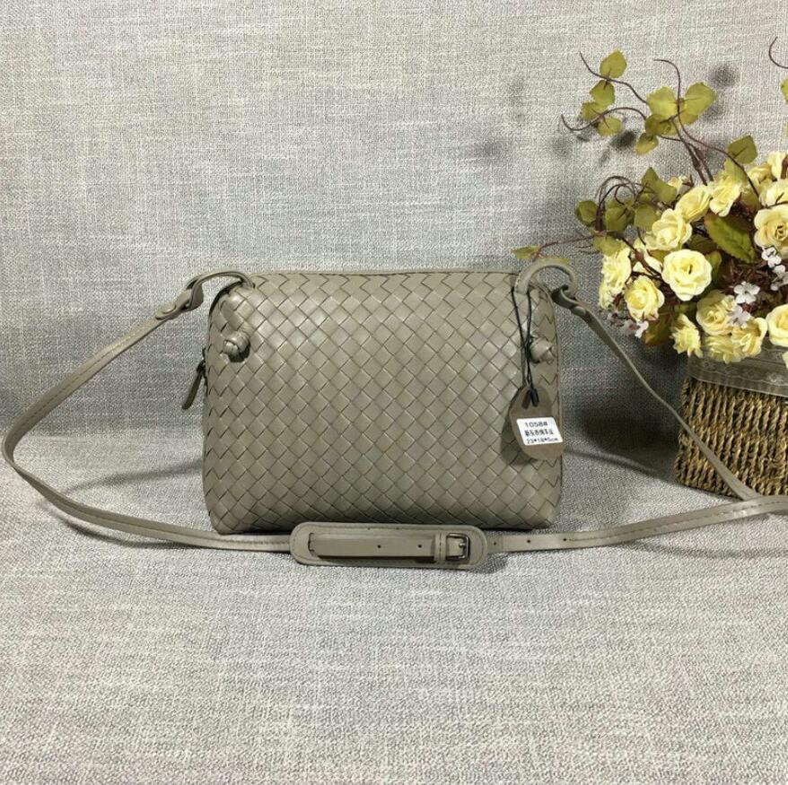 ボッテガヴェネタ BOTTEGAVENETA QJ-BOV1058YHX 2019年最新入荷 イントレチャート ナッパ ノディーニ バッグ 斜め掛け ショルダーバッグ レディースかばん ラムスキン