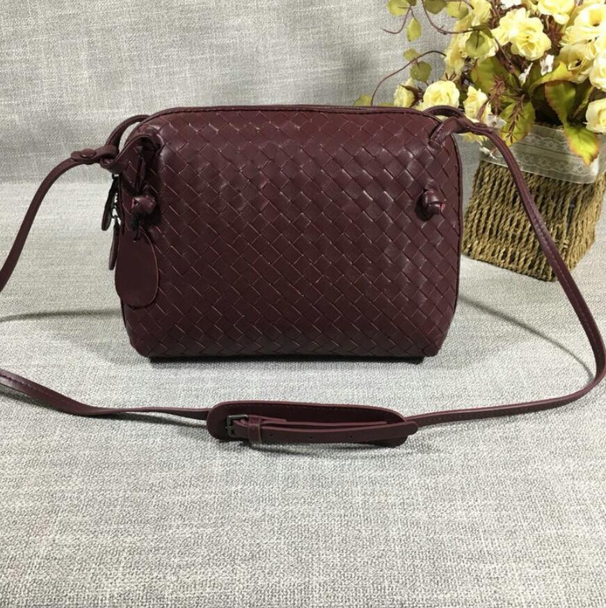 ボッテガヴェネタ BOTTEGAVENETA QJ-BOV1058YJH 2019年最新入荷 イントレチャート ナッパ ノディーニ バッグ 斜め掛け ショルダーバッグ レディースかばん ラムスキン
