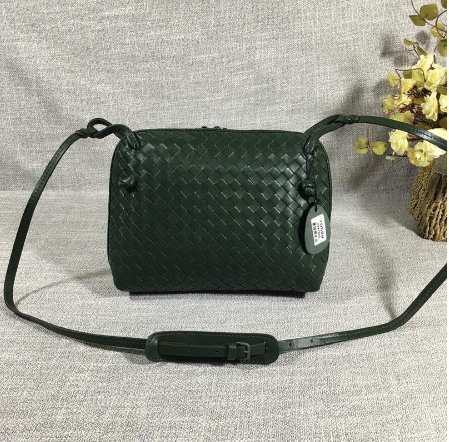 ボッテガヴェネタ BOTTEGAVENETA QJ-BOV1058YML 2019年最新入荷 イントレチャート ナッパ ノディーニ バッグ 斜め掛け ショルダーバッグ レディースかばん ラムスキン
