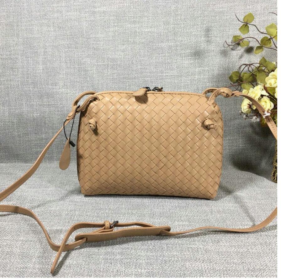 ボッテガヴェネタ BOTTEGAVENETA QJ-BOV1058YTS 2019年最新入荷 イントレチャート ナッパ ノディーニ バッグ 斜め掛け ショルダーバッグ レディースかばん ラムスキン
