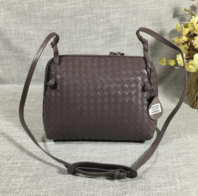 ボッテガヴェネタ BOTTEGAVENETA 2019年最新入荷 イントレチャート ナッパ ノディーニ バッグ 斜め掛け ショルダーバッグ レディースかばん ラムスキン