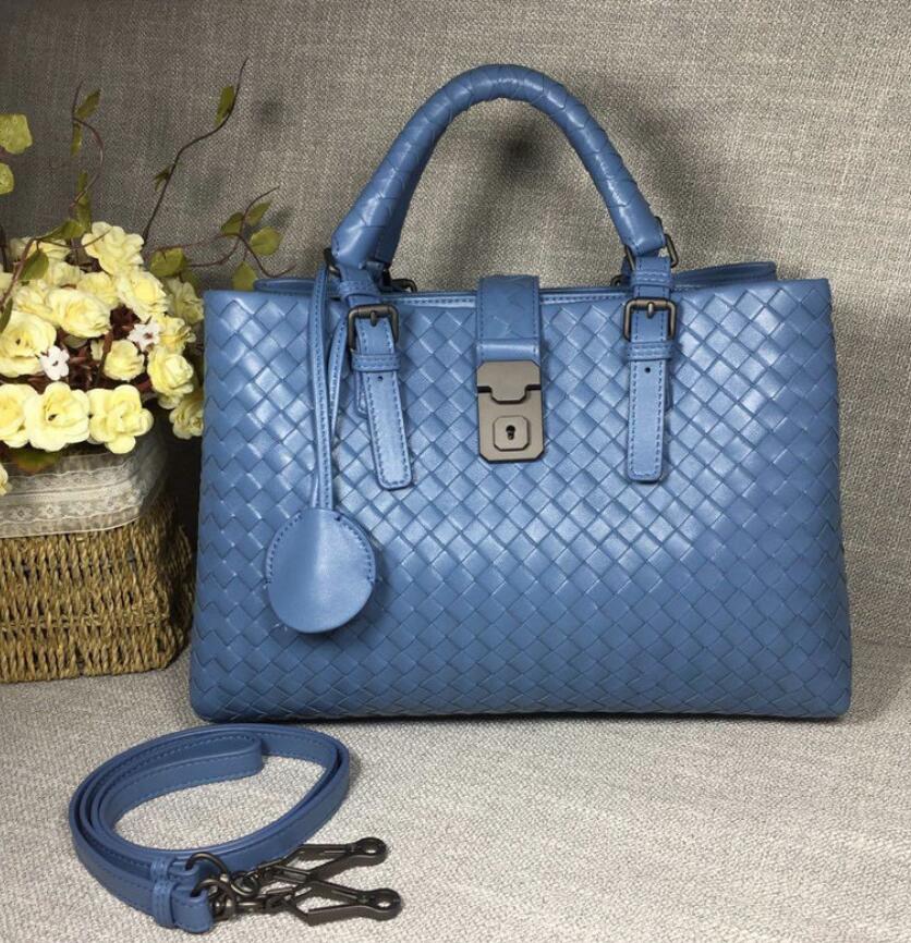 ボッテガヴェネタ BOTTEGAVENETA 2019年最新入荷 イントレチャート カーフ ベビー ローマバッグ ハンドバッグ 2way ショルダーバッグ ラムスキン