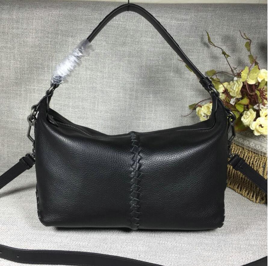 ボッテガヴェネタ BOTTEGAVENETA QJ-BOV9846 2019年最新入荷 スモール ショルダーバッグ カーフスキン レディースかばん
