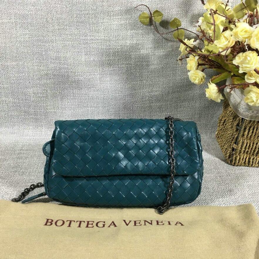ボッテガヴェネタ BOTTEGAVENETA QJ-BOV10954ML 2019年最新入荷 イントレチャート ナッパ メッセンジャーバッグ 斜め掛け ショルダーバッグ ラムスキン レディース
