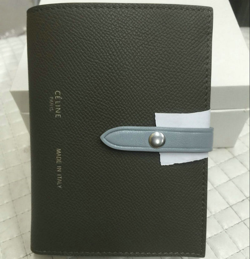 セリーヌ  CELINE DDB-CE643HL 2018年最新入荷 ミディアム ストラップウォレット 二つ折り中財布 カーフスキン