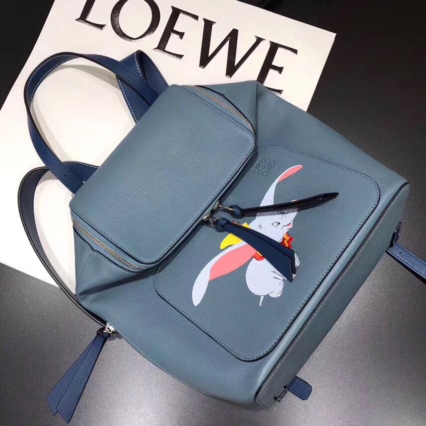 商品名称：ロエベ LOEWEZZ-LEB19001  2019年最新作 パズル バックパック カーフレザー リュックサック 通勤 通学 出張 ビジネス リュック