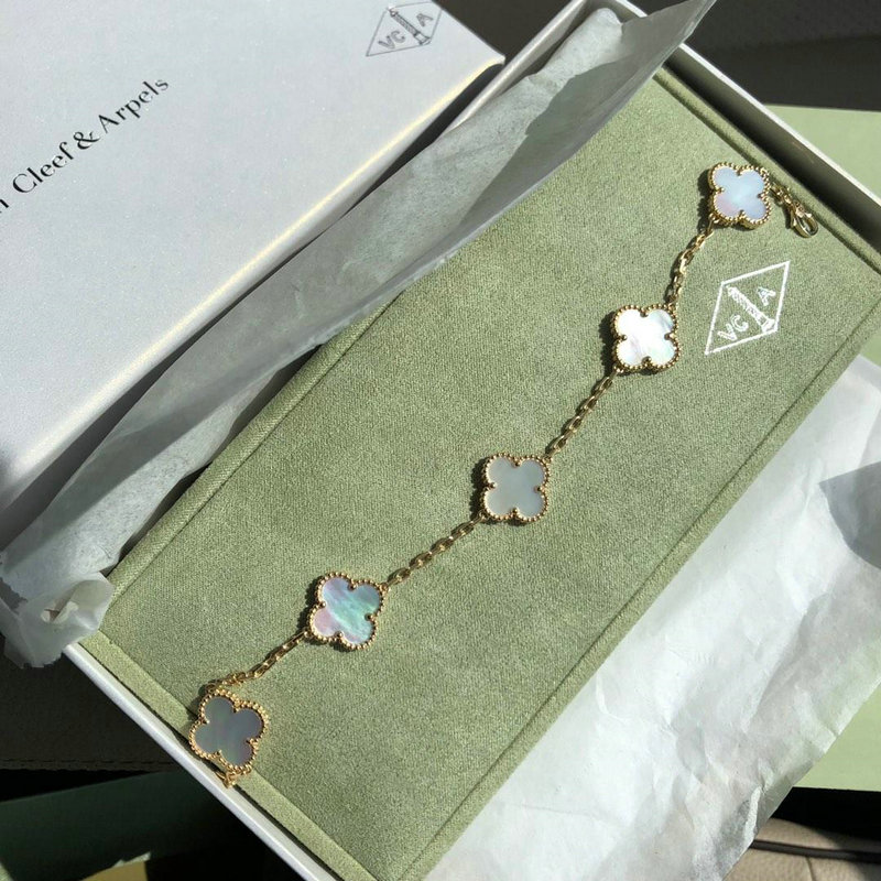 ヴァン クリーフ アーペル Van Cleef Arpels CZ-VASL19002 019年最新入荷 ヴィンテージ アルハンブラ ブレスレット 5モチーフ