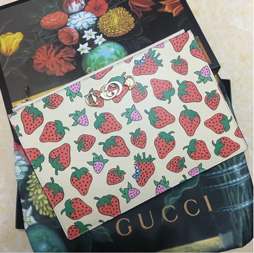 グッチ GUCCI 057-GG570728B 2019年最新入荷 ズゥミ レザー ポーチ 手持ちかばん クラッチバッグ