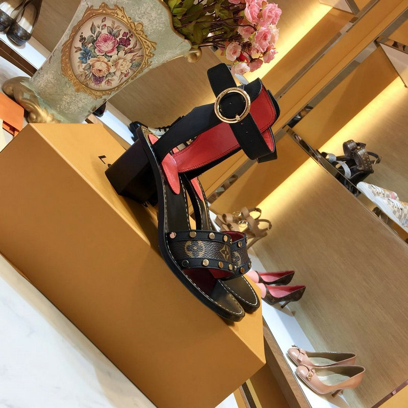 ルイヴィトン LOUISVUITTON 26-LVJ19003 2019年最新入荷 パッセンジャー ライン サンダル ローヒールシューズ レディース モノグラム 靴