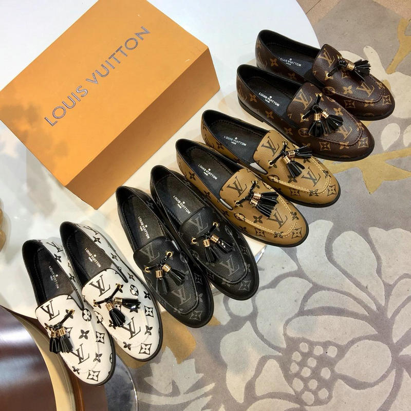 商品名称：ルイヴィトン LOUISVUITTON 26-LVJ19005 2019年最新入荷 パンプス フラットシューズ ローファー レディース 靴 リボン付き カジュアル 通勤 通学