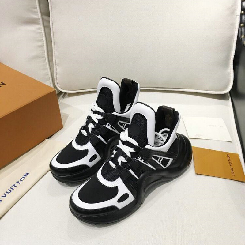ルイヴィトン LOUISVUITTON 2019年最新入荷 LVアークライト ライン スニーカー スポーツシューズ メンズ レディース 男女兼用
