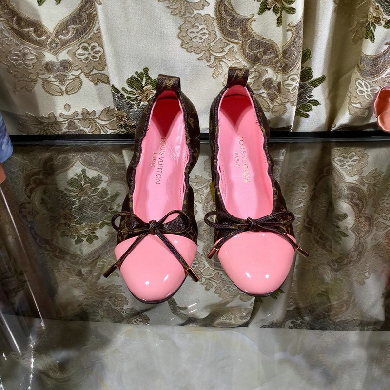 ルイヴィトン LOUISVUITTON 26-LVJ19011 2019年最新入荷 バレーシューズ フラットシューズ モカシン カジュアル レディース 靴