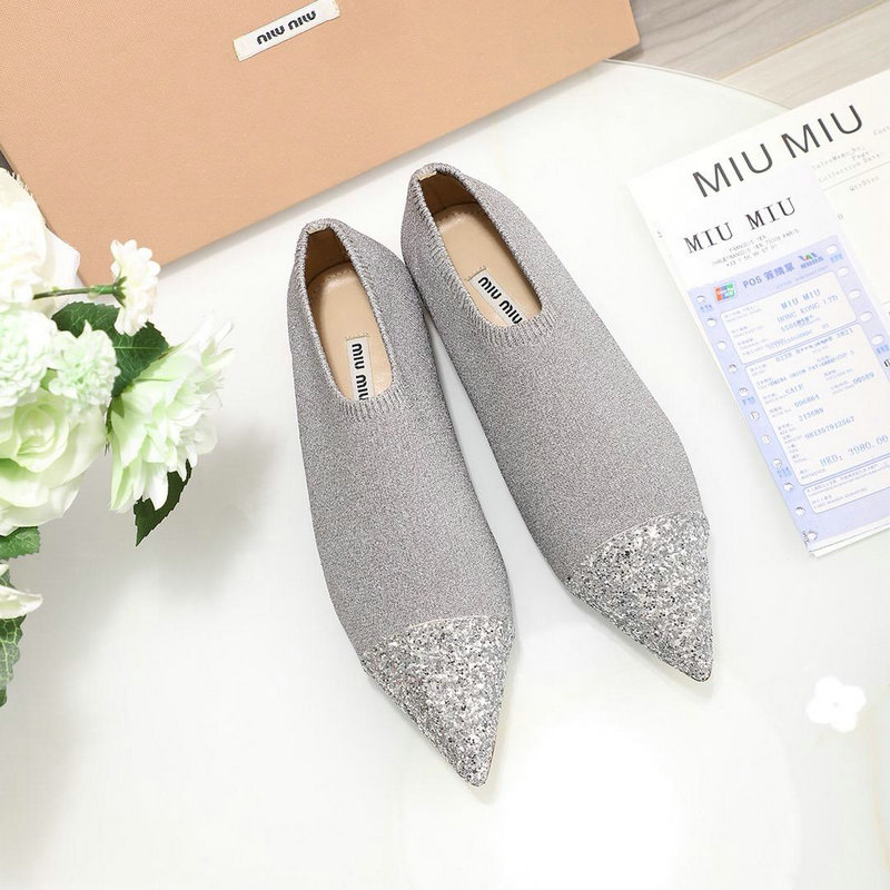 ミュウミュウ MIUMIU 26-MMJ19008 2019年最新入荷 ローヒールシューズ レディース アンクルブーツ 靴 通勤 カジュアル 通気
