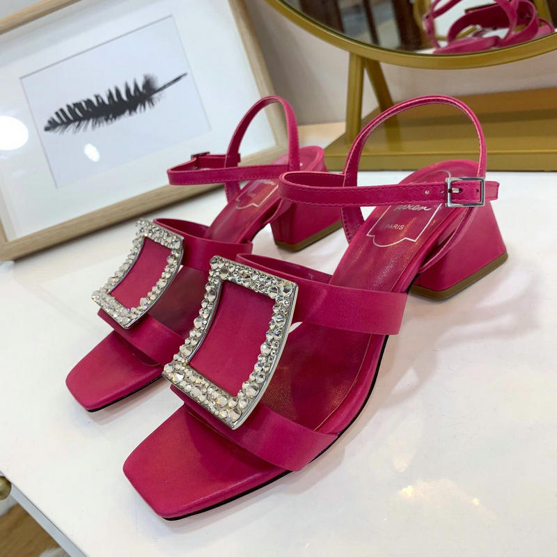 商品名称：ロジェヴィヴィエ ROGER VIVIER 26-RVJ19001 2019年最新入荷 ローヒールシューズ サンダル レディース 靴 サマーサンダル 夏 カジュアル 通勤