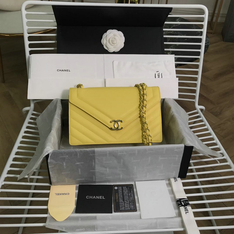 シャネル CHANEL JS-CH0075Q 2019年最新入荷 スモール ラウンドバッグ 斜め掛け ショルダーバッグ レディースかばん カーフスキン