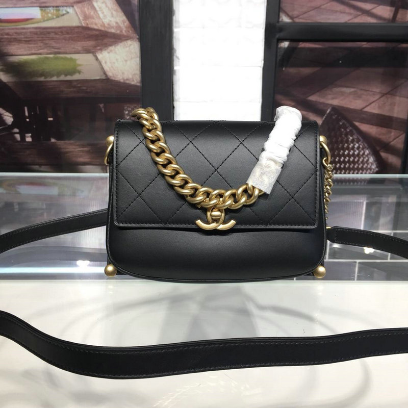 商品名称：シャネル CHANEL JS-CH2513 2019年最新入荷 フラップバッグ 斜め掛け ショルダーバッグ レディースかばん カーフスキン