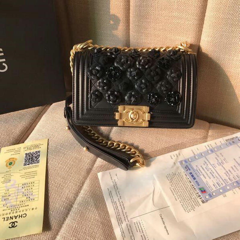 シャネル CHANEL JS-CH67085HG 2019年最新入荷 BOY CHANEL スモール ハンドバッグ 斜め掛け ショルダーバッグ カメリア レディース