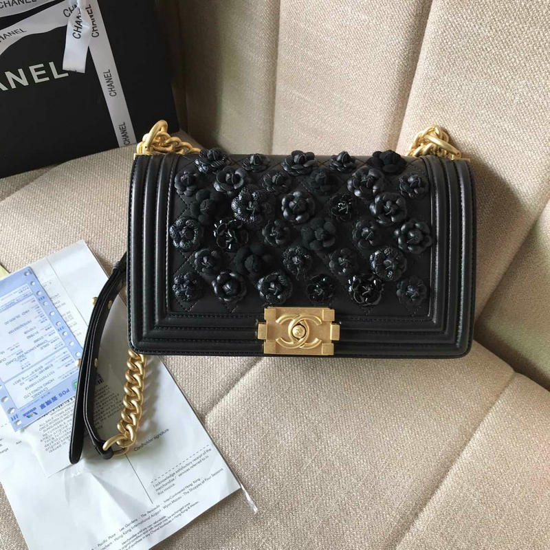 シャネル CHANEL 2019年最新入荷 BOY CHANEL スモール ハンドバッグ 斜め掛け ショルダーバッグ カメリア レディース
