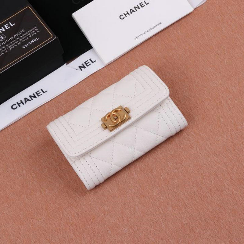 商品名称：シャネル CHANEL JS-CH80603 2019年最新入荷 BOY CHANEL フラップカードケース 二つ折り短財布 名刺入れ キャビアスキン