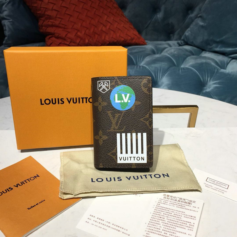 商品名称：ルイヴィトン LOUISVUITTON 057-M67818 2019年最新入荷 オーガナイザー ドゥ ポッシュ 二つ折り財布 カードケース パスポートケース パスケース ホワイトモノグラム