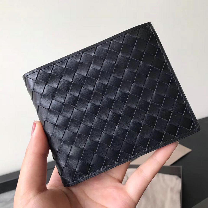 ボッテガヴェネタ BOTTEGAVENETA aj-BOV113993H 2019年最新入荷 イントレチャート ナッパ 二つ折りウォレット 短財布 カーフスキン