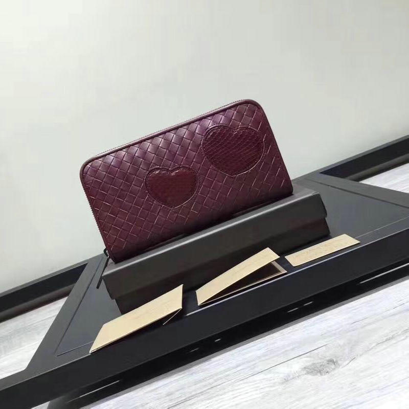 ボッテガヴェネタ BOTTEGAVENETA 2aj-BOV114076X 019年最新入荷 イントレチャート ジップラウンドウォレット ファスナー長財布 カーフスキン