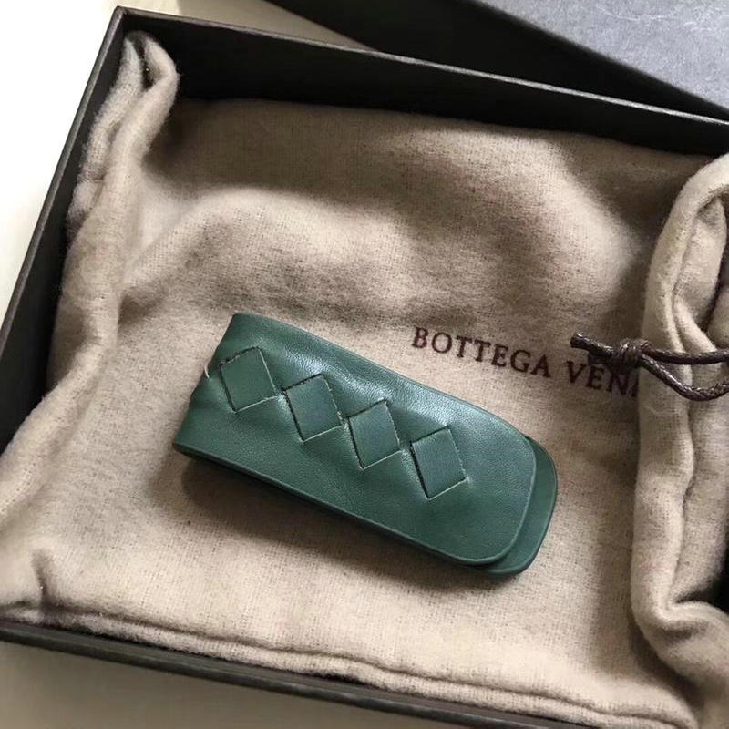 ボッテガヴェネタ BOTTEGAVENETA aj-BOV169719 2019年最新入荷 イントレチャート ナッパ マネークリップ カーフスキン