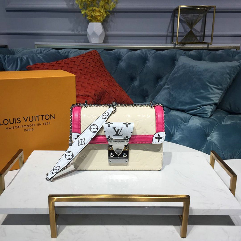 ルイヴィトン LOUISVUITTON 057-M90442 2019年最新入荷 LVワインウッド PM ショルダーバッグ モノグラムヴェルニ