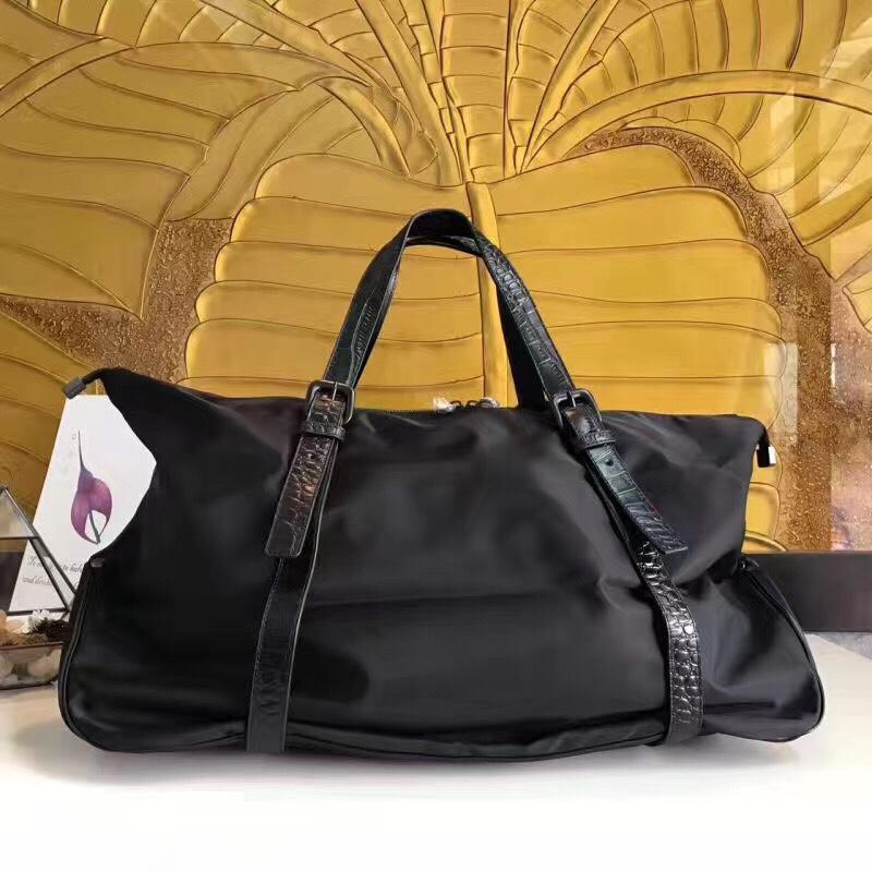 ボッテガヴェネタ BOTTEGAVENETA aj-BOV244901 2019年最新入荷 トラベルバッグ ダッフルバッグ トートバッグ ナイロン 旅行かばん ビジネス 出張 黒