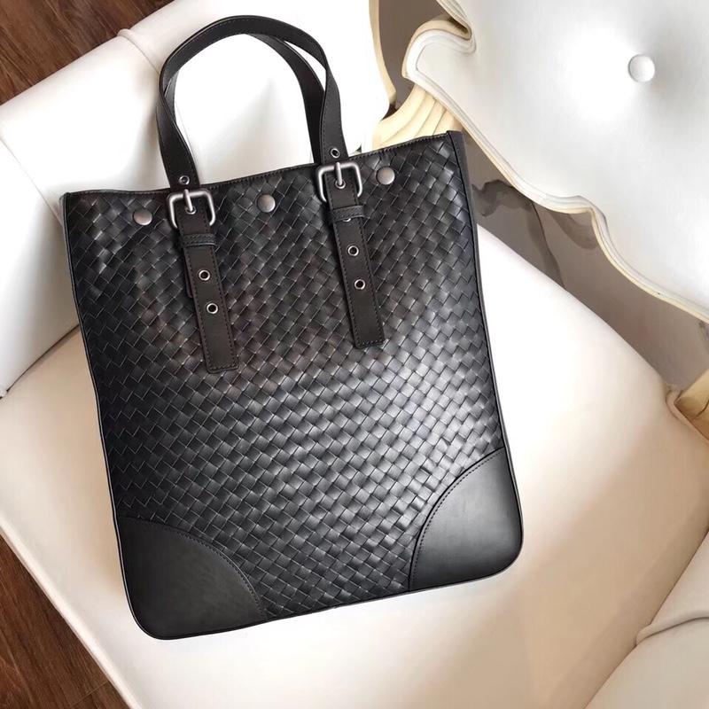 ボッテガヴェネタ BOTTEGAVENETA 2019年最新入荷 イントレチャート トートバッグ ハンドバッグ メンズかばん ビジネス 通勤 黒