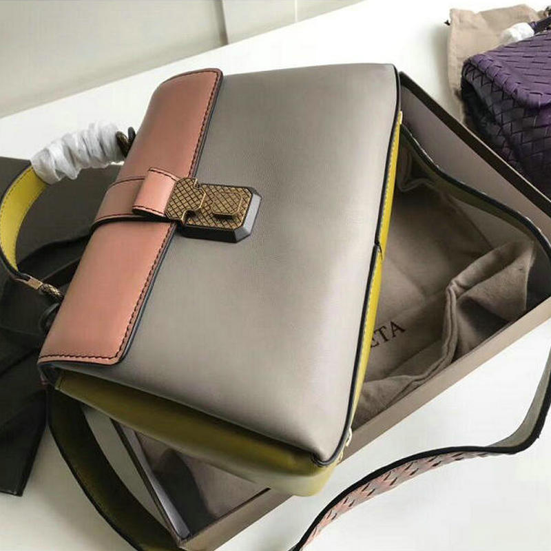 ボッテガヴェネタ BOTTEGAVENETA aj-BOV276988PQ 2019年最新入荷 カーフ スモール ピアッツァ バッグ ハンドバッグ 2way ショルダーバッグ