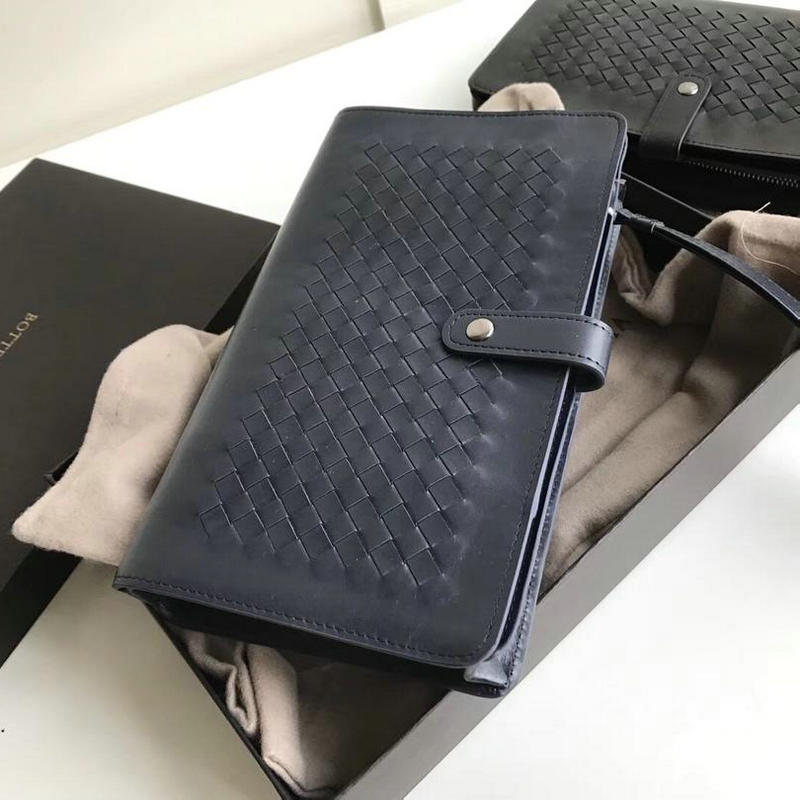 ボッテガヴェネタ BOTTEGAVENETA 2019年最新入荷 カーフ イントレチャート ディテール マルチケース 手持ちかばん メンズ クラッチバッグ 黒