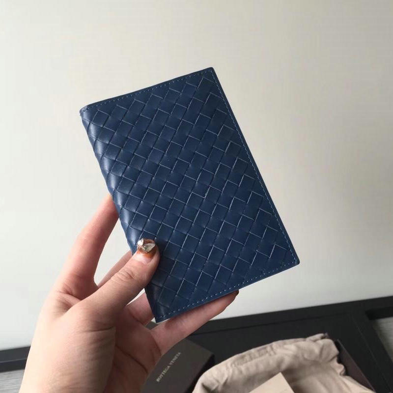 ボッテガヴェネタ BOTTEGAVENETA aj-BOV315054 2019年最新入荷 イントレチャート ナッパ パスポートケース カードケース カーフスキン