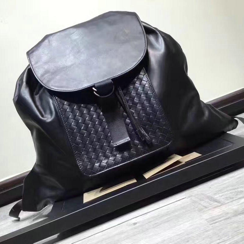 ボッテガヴェネタ BOTTEGAVENETA aj-BOV361014L 2019年最新入荷 イントレチャート バックパック フラップ リュックサック メンズ リュック 通勤 通学 カーフスキン 黒