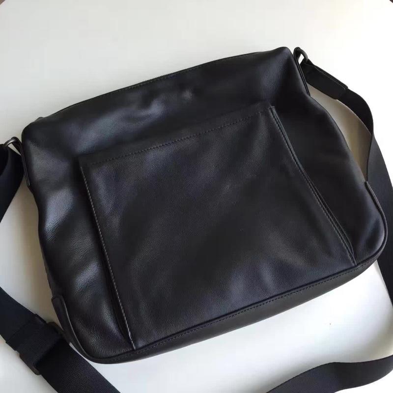 ボッテガヴェネタ BOTTEGAVENETA aj-BOV410668 2019年最新入荷 イントレチャート 斜め掛け ショルダーバッグ メンズかばん カーフスキン 通勤 通学