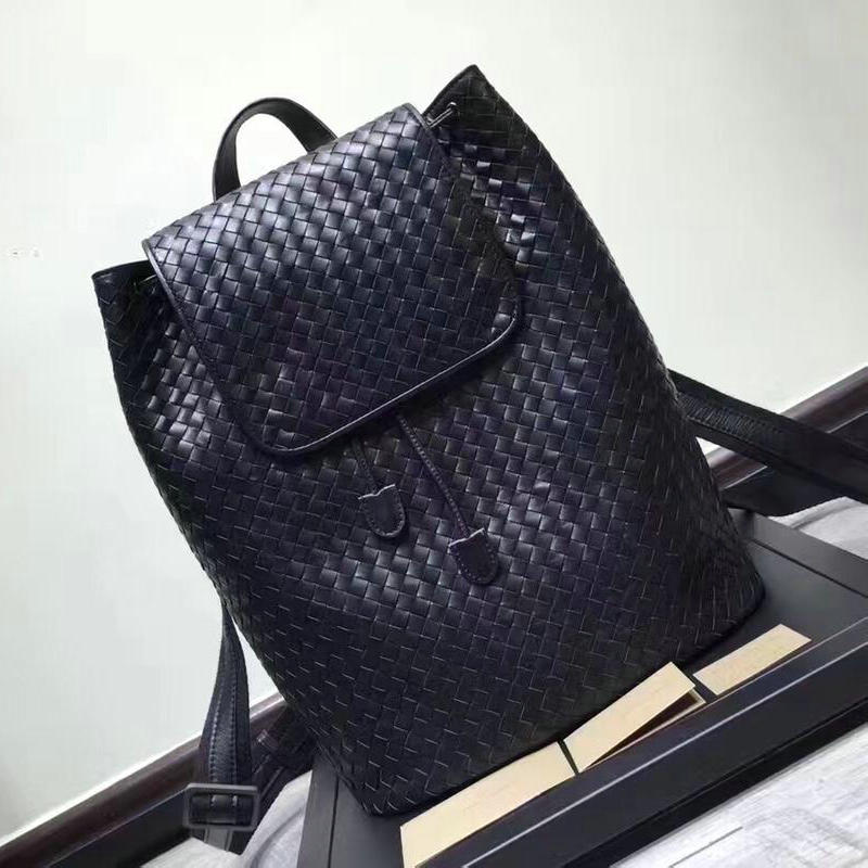 ボッテガヴェネタ BOTTEGAVENETA aj-BOV407093H 2019年最新入荷 イントレチャート バックパック フラップ リュックサック メンズ リュック 通勤 通学 カーフスキン 黒