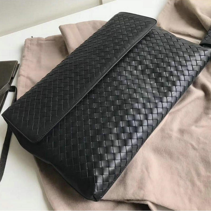 ボッテガヴェネタ BOTTEGAVENETA aj-BOV430616 2019年最新入荷 イントレチャート VN ドキュメントケース 手持ちかばん メンズ カーフスキン 黒