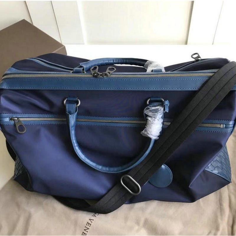 ボッテガヴェネタ BOTTEGAVENETA 2019年最新入荷 トラベルバッグ ボストンバッグ トートバッグ 旅行かばん 主張 短期旅行 ナイロン