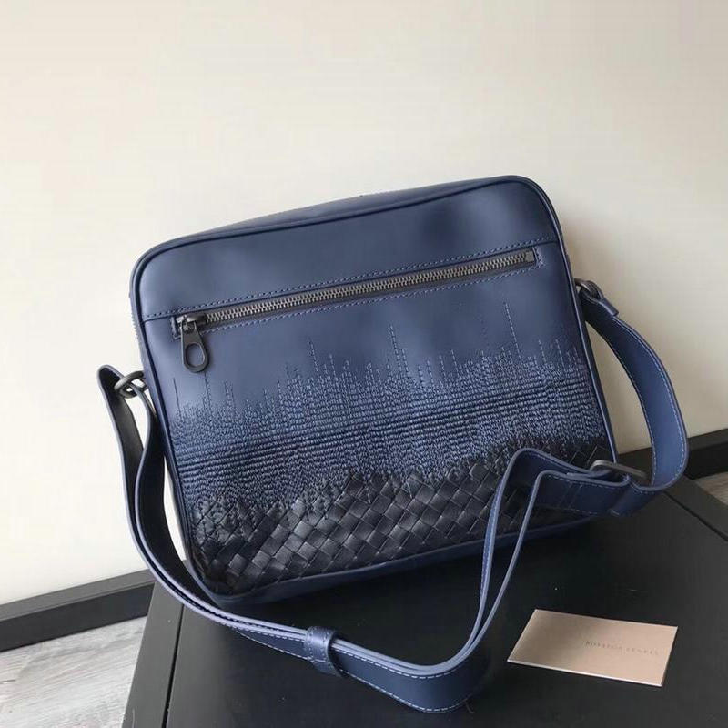 ボッテガヴェネタ BOTTEGAVENETA 2019年最新入荷 斜め掛け ショルダーバッグ メンズバッグ ビジネス 通勤 通学
