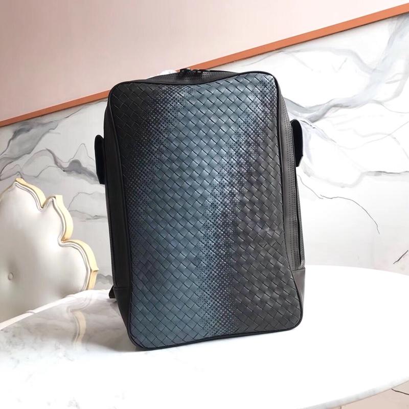 ボッテガヴェネタ BOTTEGAVENETA aj-BOV493184 2019年最新入荷 イントレチャート バックパック リュックサック メンズ リュック 通勤 通学 カーフスキン 黒