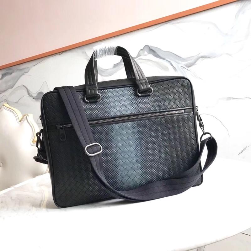 ボッテガヴェネタ BOTTEGAVENETA 2aj-BOV495381 019年最新入荷 イントレチャート ブリーフケース ビジネスバッグ メンズ トート ショルダーバッグ