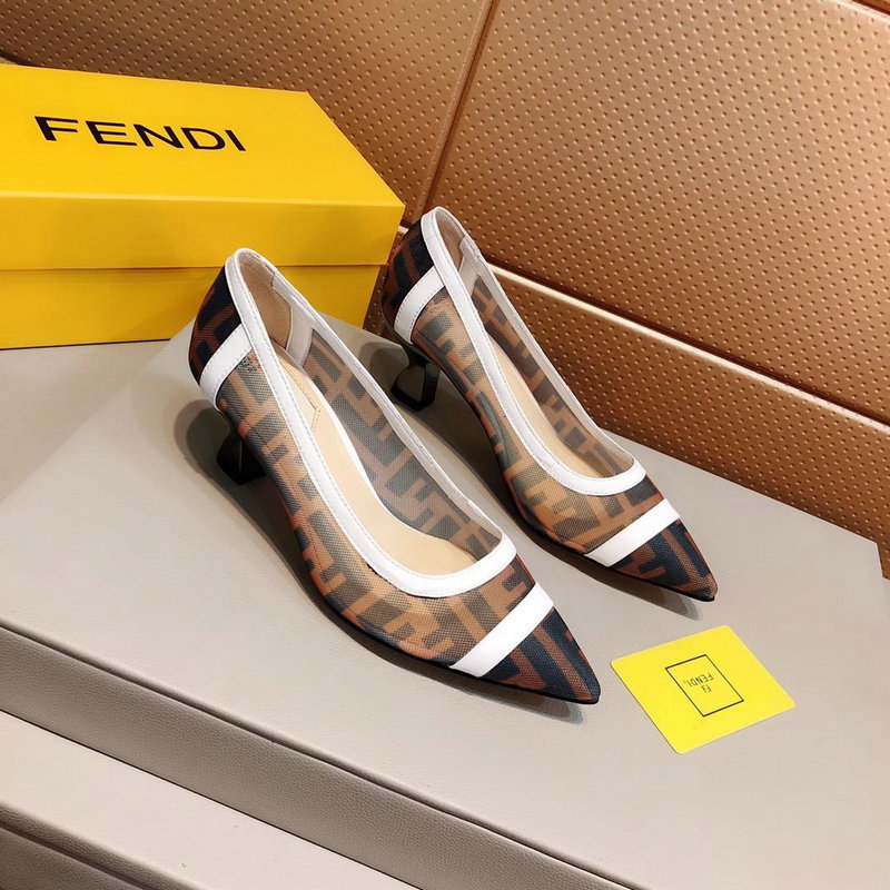 フェンディ FENDI 2019年最新入荷 ローヒールシューズ レディース 靴 パンプス とんがりトウ ウィメンズ 通勤