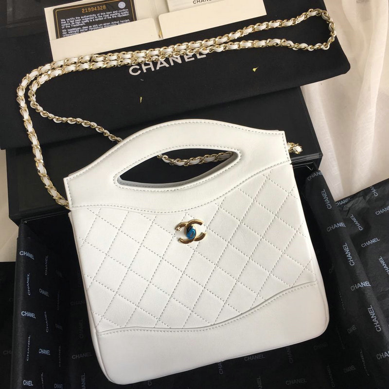 商品名称：シャネル CC-CH9196 CHANEL 2019年最新入荷31 スモール ショッピングバッグ ハンドバッグ 4way ショルダーバッグ ラムスキン