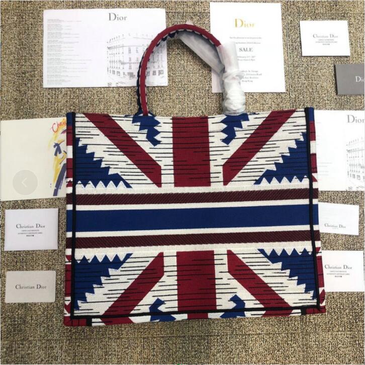 クリスチャンディオール CHRISTIAN DIOR 025-CDB19009 2019年最新入荷 オブリーク Book Tote ブック トートバッグ ハンドバッグ ママバッグ おしゃれ