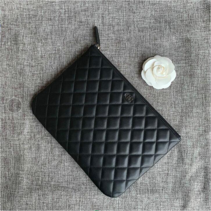 シャネル CHANEL 025-CH80099 2019年最新入荷 手持ちかばん クラッチバッグ ラムスキン 手持ちポーチ