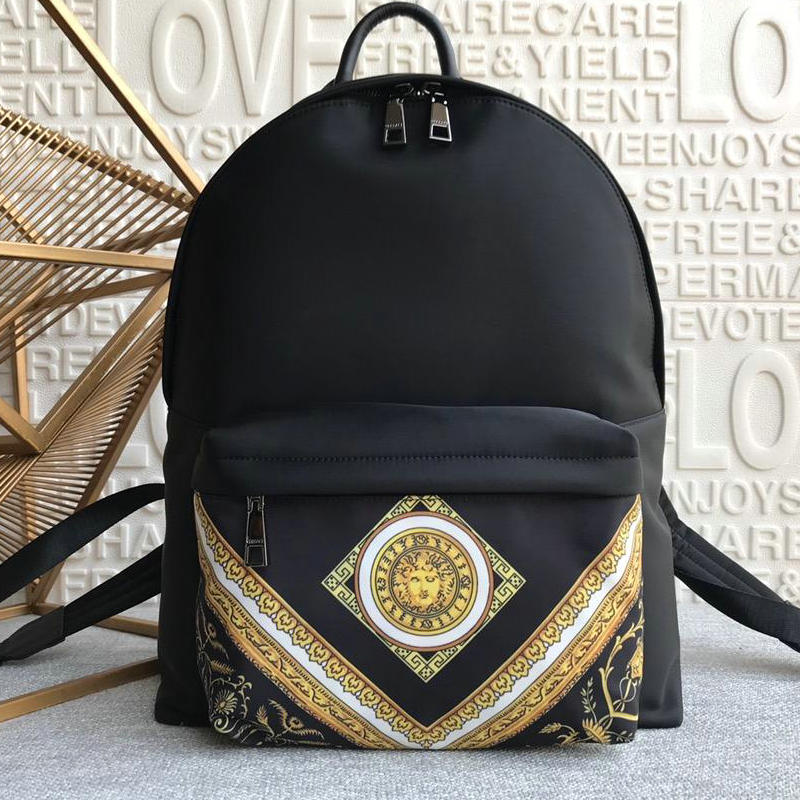 ヴェルサーチ VERSACE 025-VEB19004 2019年最新作 バックパック リュック レディース メンズ リュックサック 通勤 通学