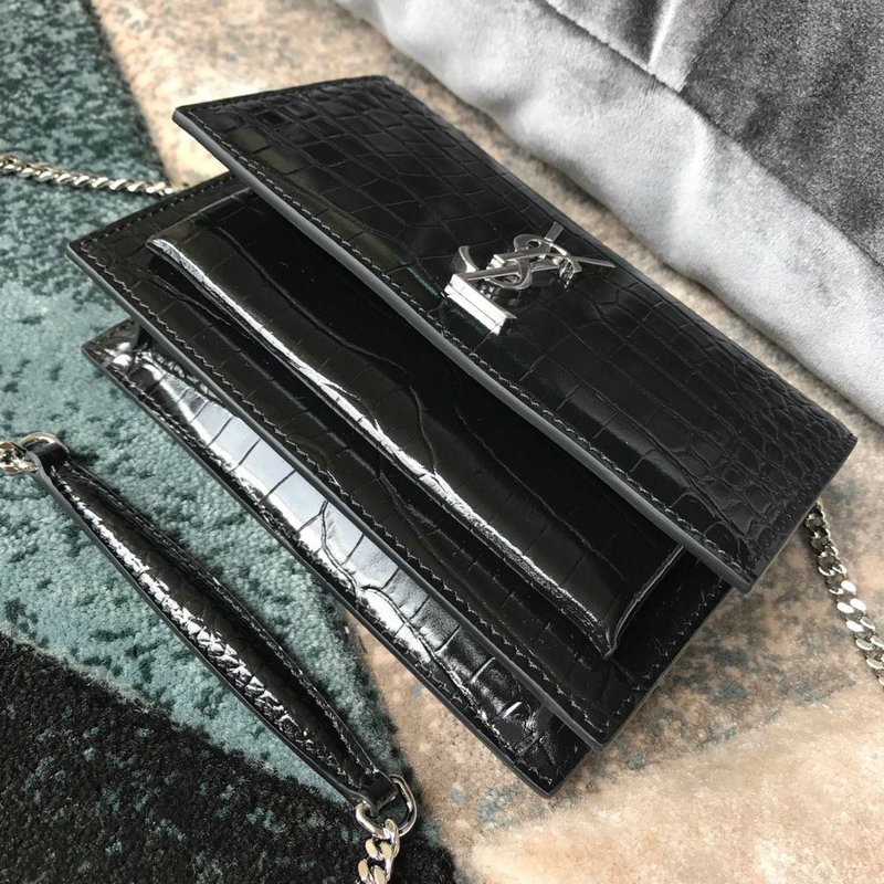 イヴサンローラン Saint laurent YSL 025-YSLB19004 2019年最新入荷 斜め掛け ショルダーバッグ レザー レディース