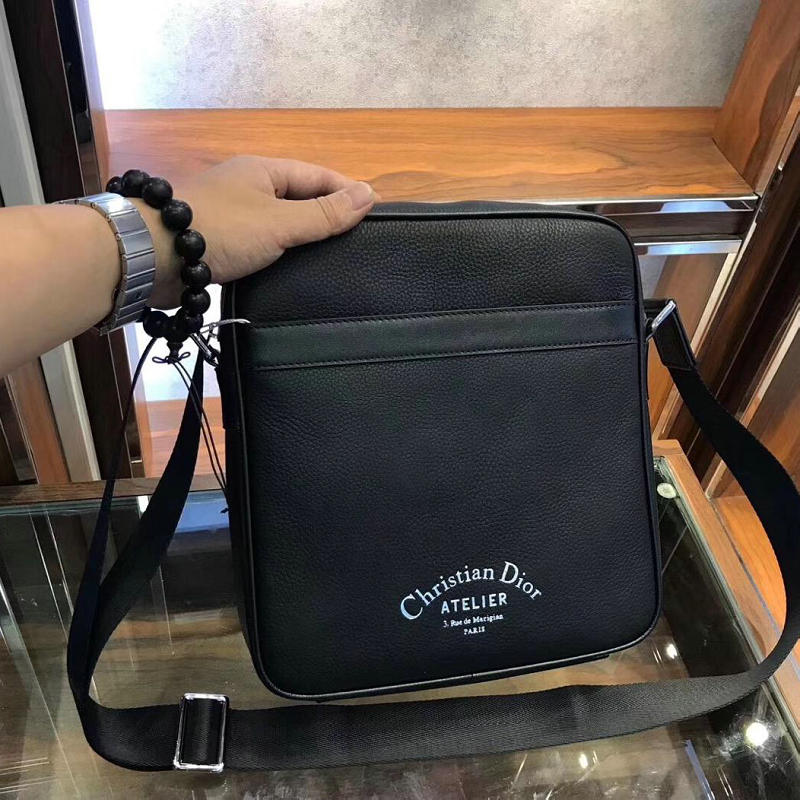 クリスチャンディオール CHRISTIAN DIOR GH-CD3363D 2019年最新入荷 カメラバッグ ショルダーバッグ タバコ収納 携帯収納 メンズ レディース かばん